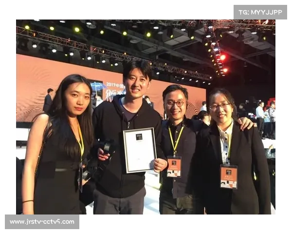 水下无人机全程跟拍,提供运动员技术分析新视角